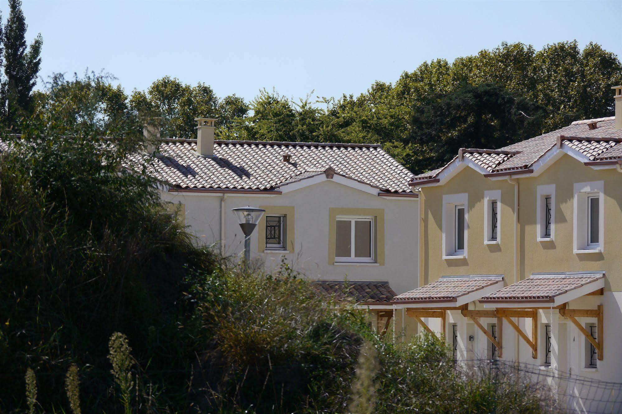 La Residence Les Grands Vignobles Либорн Екстериор снимка