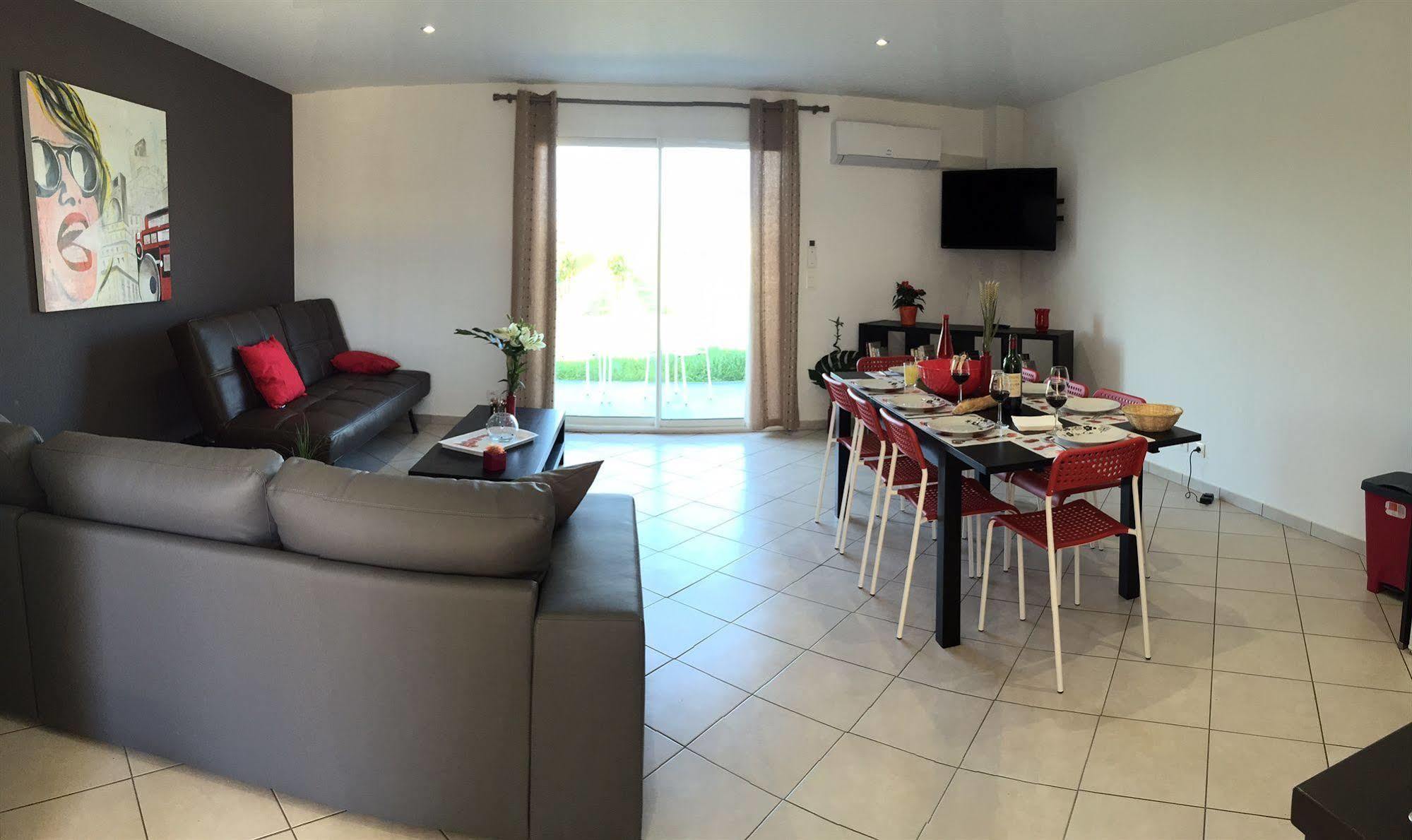 La Residence Les Grands Vignobles Либорн Екстериор снимка